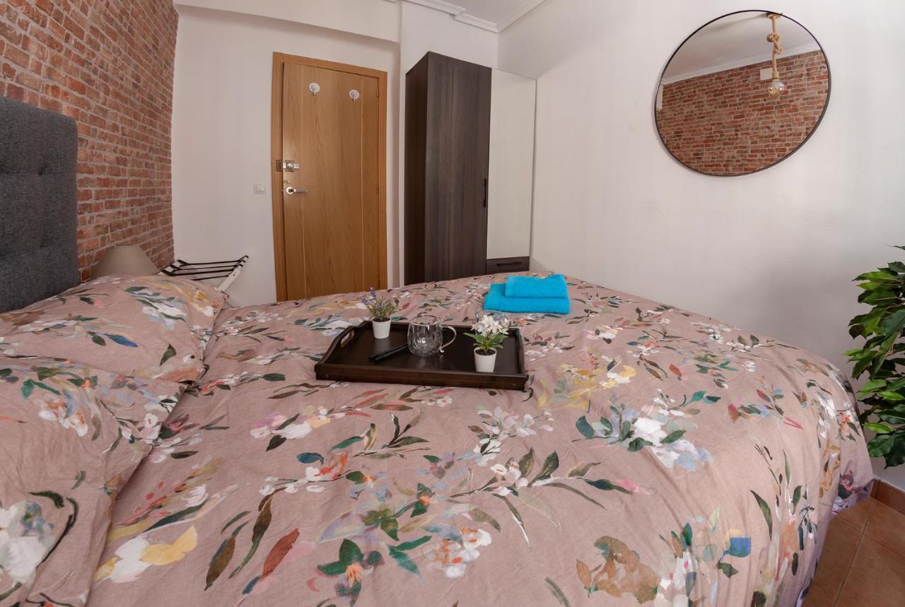 Luxury Artistic Digital Nomad 2 Bedroom W/Terrace Valenza Esterno foto